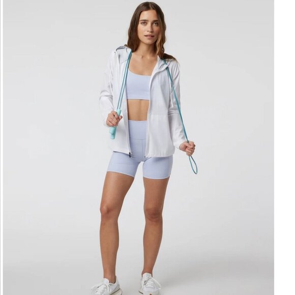 Vuori | Womens Outdoor Trainer Shell - Picture 3 of 12